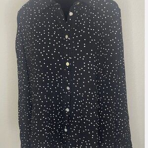ROXY NWT polka-dot button down blouse – black/white, long sleeve, relaxed, sz M